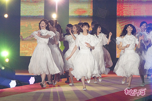 欅坂46 乃木坂46 二人セゾン 白石麻衣 西野七瀬 齋藤飛鳥 渡邉理佐 平手友梨奈