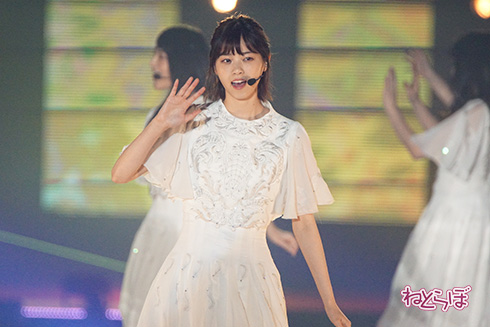 欅坂46 乃木坂46 二人セゾン 白石麻衣 西野七瀬 齋藤飛鳥 渡邉理佐 平手友梨奈