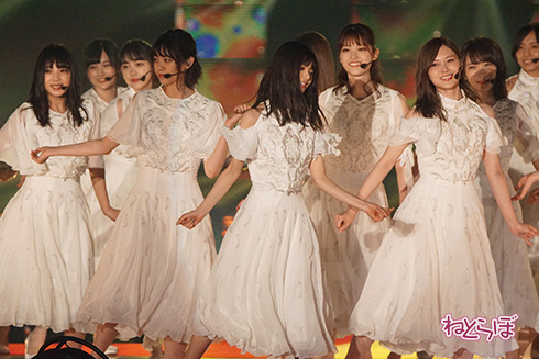 欅坂46 乃木坂46 二人セゾン 白石麻衣 西野七瀬 齋藤飛鳥 渡邉理佐 平手友梨奈