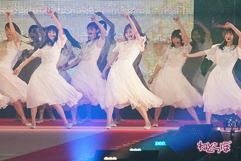 欅坂46 乃木坂46 二人セゾン 白石麻衣 西野七瀬 齋藤飛鳥 渡邉理佐 平手友梨奈