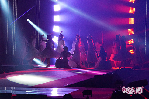 欅坂46 乃木坂46 二人セゾン 白石麻衣 西野七瀬 齋藤飛鳥 渡邉理佐 平手友梨奈