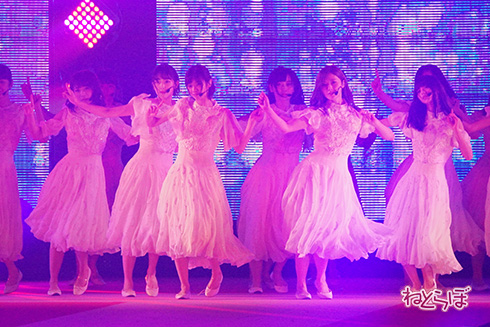 欅坂46 乃木坂46 二人セゾン 白石麻衣 西野七瀬 齋藤飛鳥 渡邉理佐 平手友梨奈