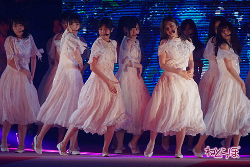 欅坂46 乃木坂46 二人セゾン 白石麻衣 西野七瀬 齋藤飛鳥 渡邉理佐 平手友梨奈