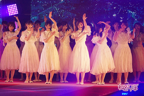 欅坂46 乃木坂46 二人セゾン 白石麻衣 西野七瀬 齋藤飛鳥 渡邉理佐 平手友梨奈