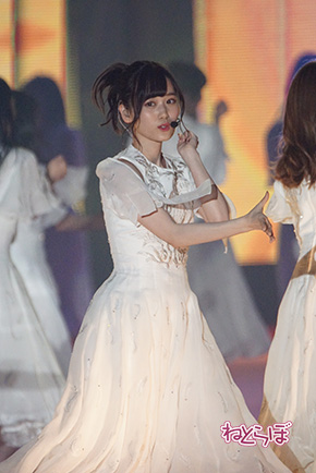 欅坂46 乃木坂46 二人セゾン 白石麻衣 西野七瀬 齋藤飛鳥 渡邉理佐 平手友梨奈