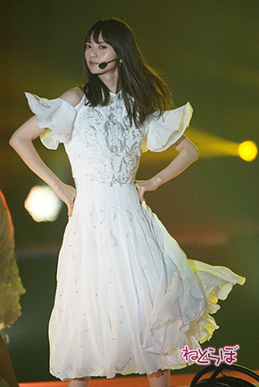 欅坂46 乃木坂46 二人セゾン 白石麻衣 西野七瀬 齋藤飛鳥 渡邉理佐 平手友梨奈