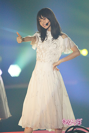 欅坂46 乃木坂46 二人セゾン 白石麻衣 西野七瀬 齋藤飛鳥 渡邉理佐 平手友梨奈