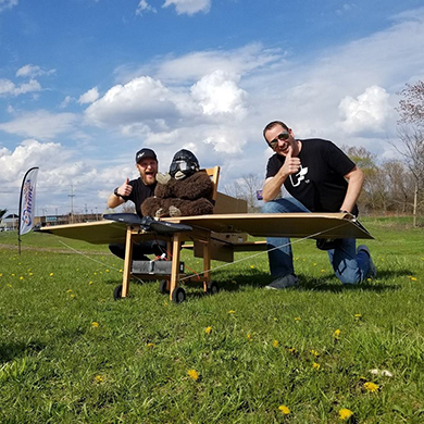 IKEA イス ラジコン 飛行機