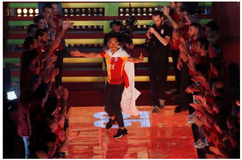 長友佑都 サッカー 平愛梨 ガラタサライ トルコ インテル 移籍