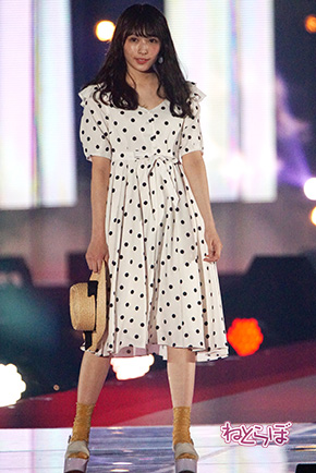 今泉佑唯 小林由依 土生瑞穂 渡辺梨加 加藤史帆 小坂菜緒