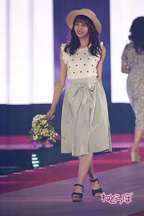 今泉佑唯 小林由依 土生瑞穂 渡辺梨加 加藤史帆 小坂菜緒