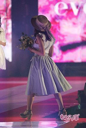 今泉佑唯 小林由依 土生瑞穂 渡辺梨加 加藤史帆 小坂菜緒