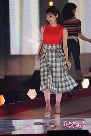 今泉佑唯 小林由依 土生瑞穂 渡辺梨加 加藤史帆 小坂菜緒