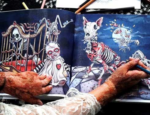 グロテスク 怖い ぬり絵 Beauty of Horror