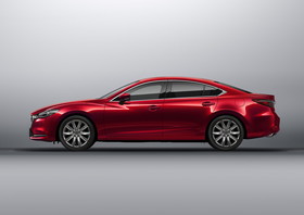 マツダ アテンザ セダン ソウルレッドクリスタルメタリック クリーンディーゼル