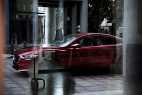 マツダ アテンザ セダン ソウルレッドクリスタルメタリック クリーンディーゼル