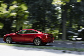 マツダ アテンザ セダン ソウルレッドクリスタルメタリック クリーンディーゼル