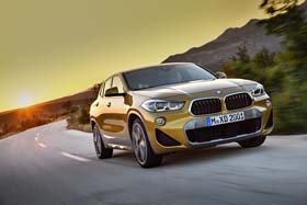 香取慎吾 BMW X2 SUV 六本木 アート