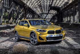香取慎吾 BMW X2 SUV 六本木 アート
