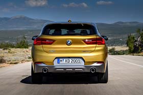香取慎吾 BMW X2 SUV 六本木 アート