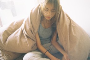 寝起き女子 寝起き男子