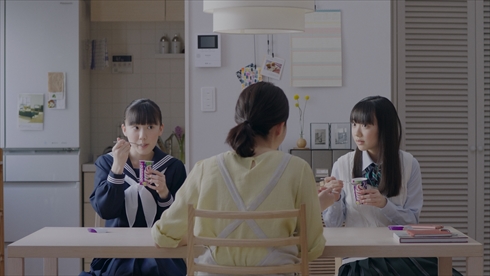 芦田愛菜 パナップ グリコ 一人二役 中学生 マンドリン 制服