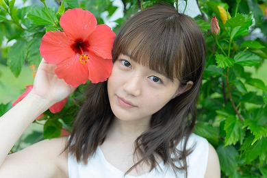 尾崎由香 週刊ビッグコミックスピリッツ サーバル けものフレンズ 制服 グラビア 写真集