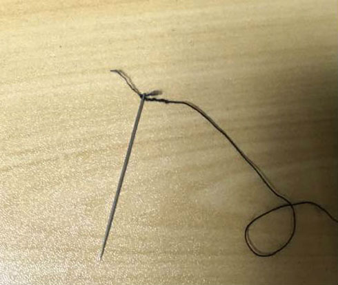 針穴