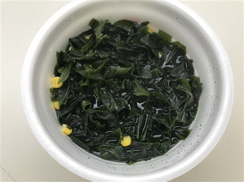 35周年記念でわかめ3.5倍「もう、わかめラーメンっていうか、わかめ」　エースコック担当者に企画意図聞いた