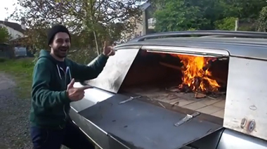 ピザ 魔改造 自動車 フォード 窯