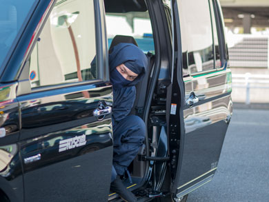 自動でドアが開く術