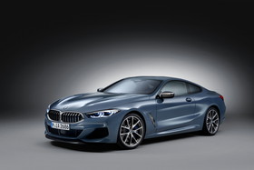 BMW 8シリーズ Bowers & Wilkins xDrive 