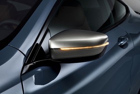 BMW 8シリーズ Bowers & Wilkins xDrive 