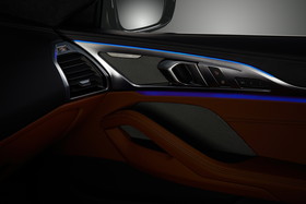 BMW 8シリーズ Bowers & Wilkins xDrive 