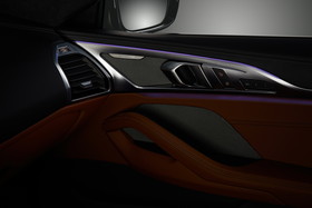 BMW 8シリーズ Bowers & Wilkins xDrive 