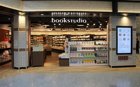 震災で散乱した本は全て破棄されてしまう？　SNSで心配の声、書店に聞いた