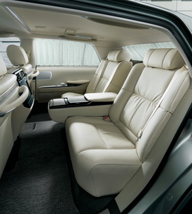 センチュリー：内装