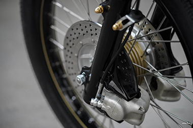 BMW バイク カスタム ブラックファントム