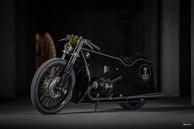 BMW バイク カスタム ブラックファントム