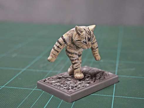 二足歩行 猫 粘土細工 再現