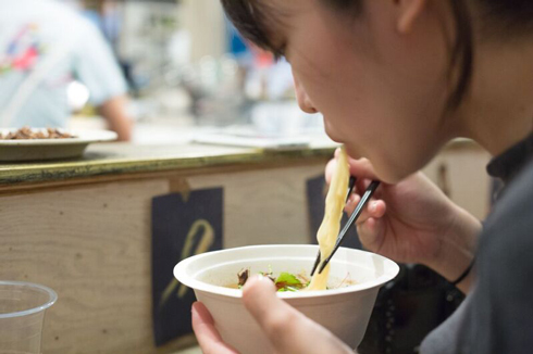 チョーヒカル ゲテモノデート ゲテモノ コオロギラーメン コオロギ80匹 地球少年