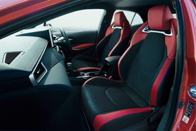 カローラ スポーツ