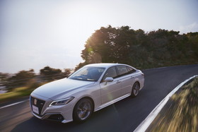 クラウン Crown トヨタ コネクテッド