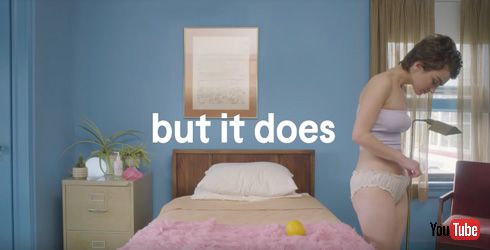 ツルツル肌を剃るカミソリ広告はおかしい！　Billieがリアルなムダ毛処理CM公開