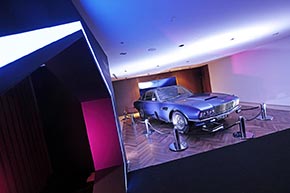 会場に展示されていた初代「アストンマーティン・DBS」