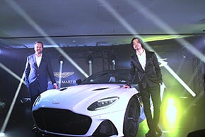 アストンマーティン Aston Martin DBS Superleggera 007 ボンドカー