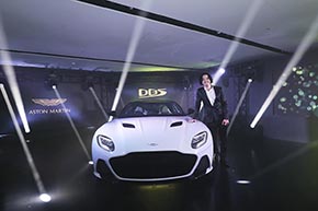 アストンマーティン Aston Martin DBS Superleggera 007 ボンドカー