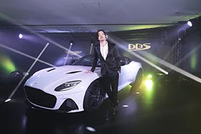 アストンマーティン Aston Martin DBS Superleggera 007 ボンドカー