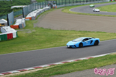ランボルギーニ スーパートロフェオ ガヤルド アヴェンタドール ウラカン 鈴鹿サーキット