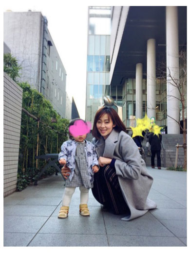 井上和香 娘 3歳 親子 関係